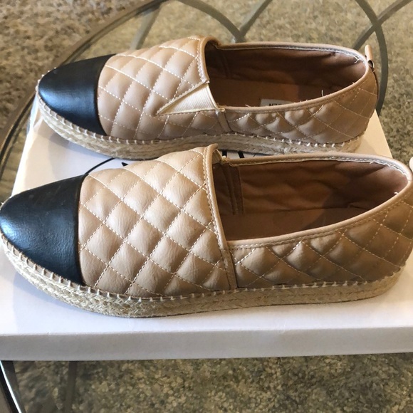 Steve Madden ecentrcq slip ons - Picture 2 of 3